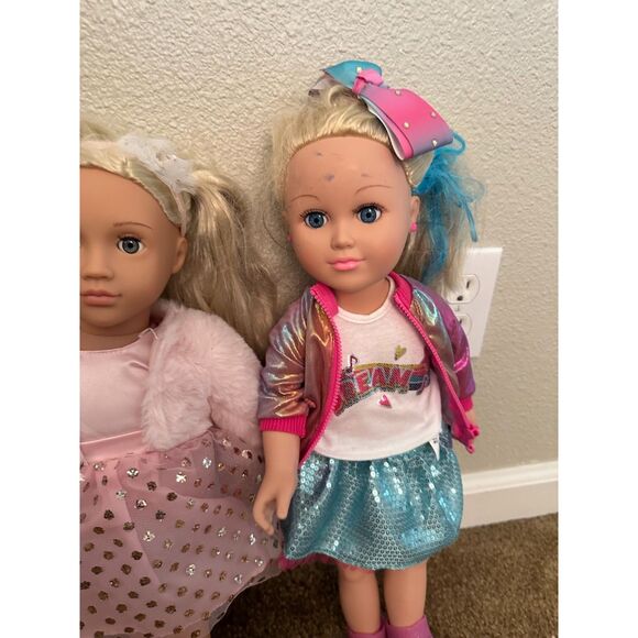 Bundle of Mixed Brand Dolls - Picture 5 of 9